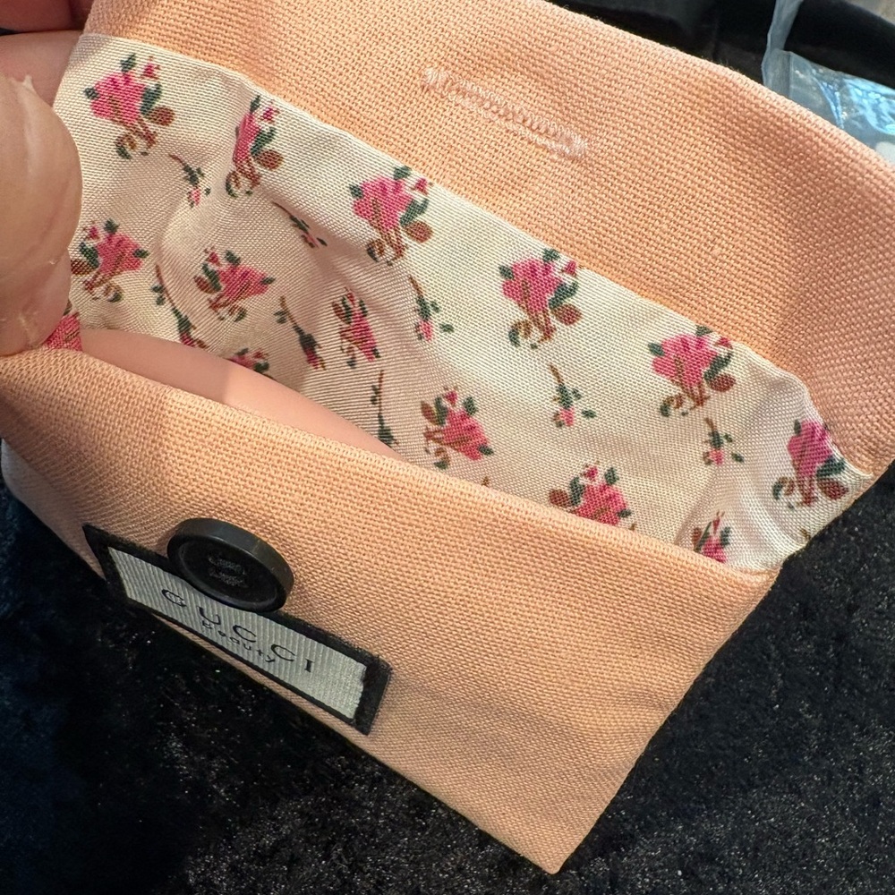 Gucci Pink Beauty Hair Comb - Picture 5 of 6